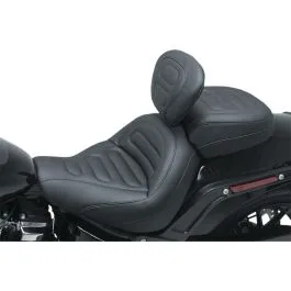 MUSTANG 79334 SEAT SOLO STANDARD TOURING RAISED DETAILING WITH DRIVER BACKREST